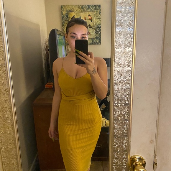 Express knot front dress - Picture 6 of 7